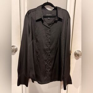 Banana Republic Black Women’s Satin Dress Shirt